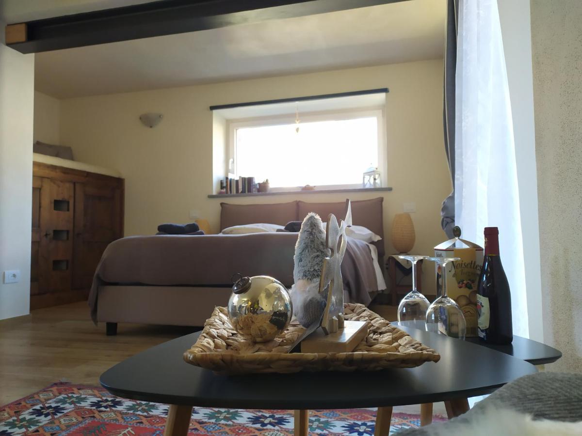 Chiara Suite Aosta Exterior foto